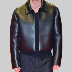 Mickey 17 Premiere Pattinson’s Jacket Look